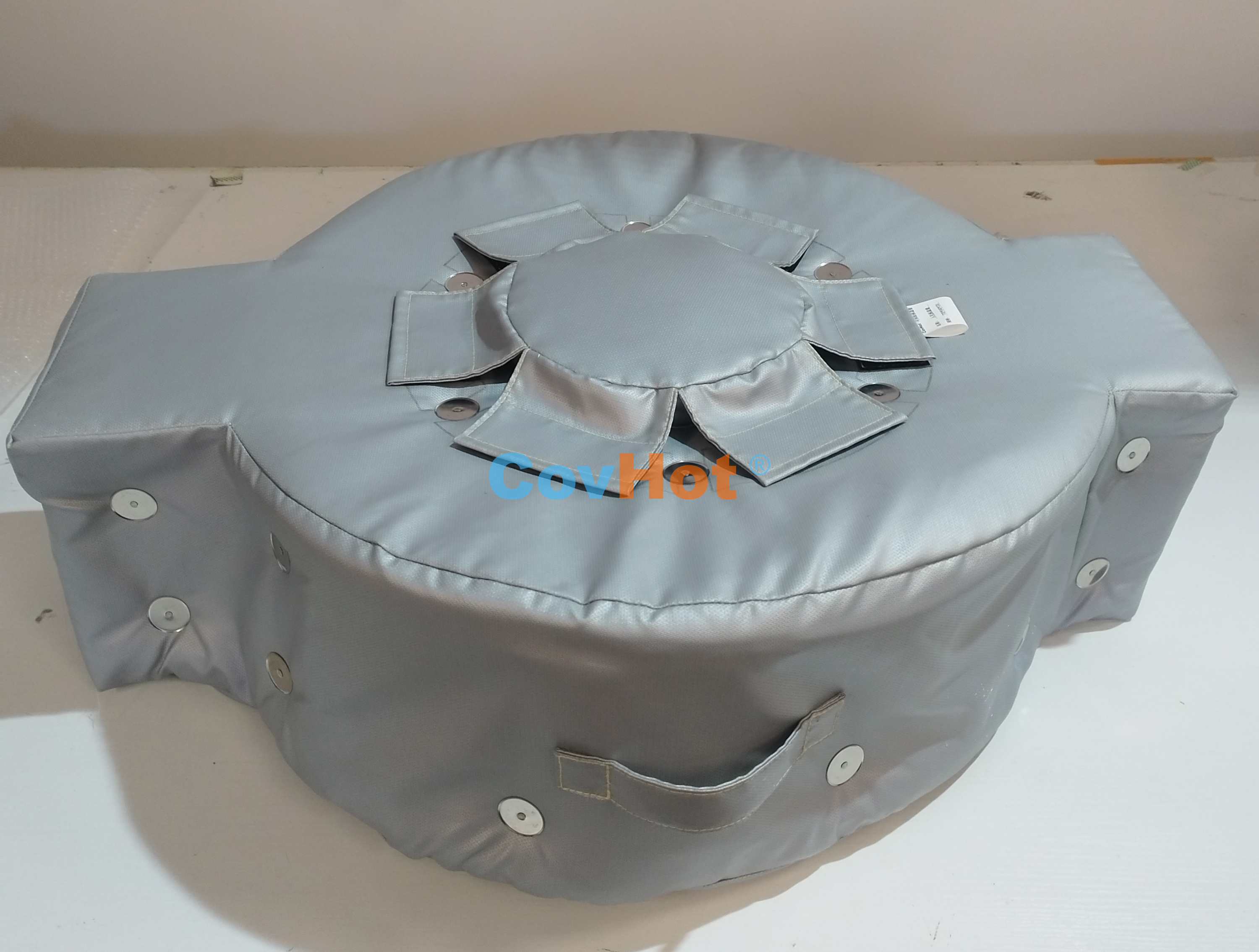 人孔<a href=http://www.tzxyjj.com/e/tags/?tagname=%E4%BF%9D%E6%B8%A9%E9%9A%94%E7%83%AD target=_blank class=infotextkey>保溫隔熱</a>,可拆卸工業<a href=http://www.tzxyjj.com/e/tags/?tagname=%E8%AE%BE%E5%A4%87%E4%BF%9D%E6%B8%A9 target=_blank class=infotextkey>設備保溫</a>套